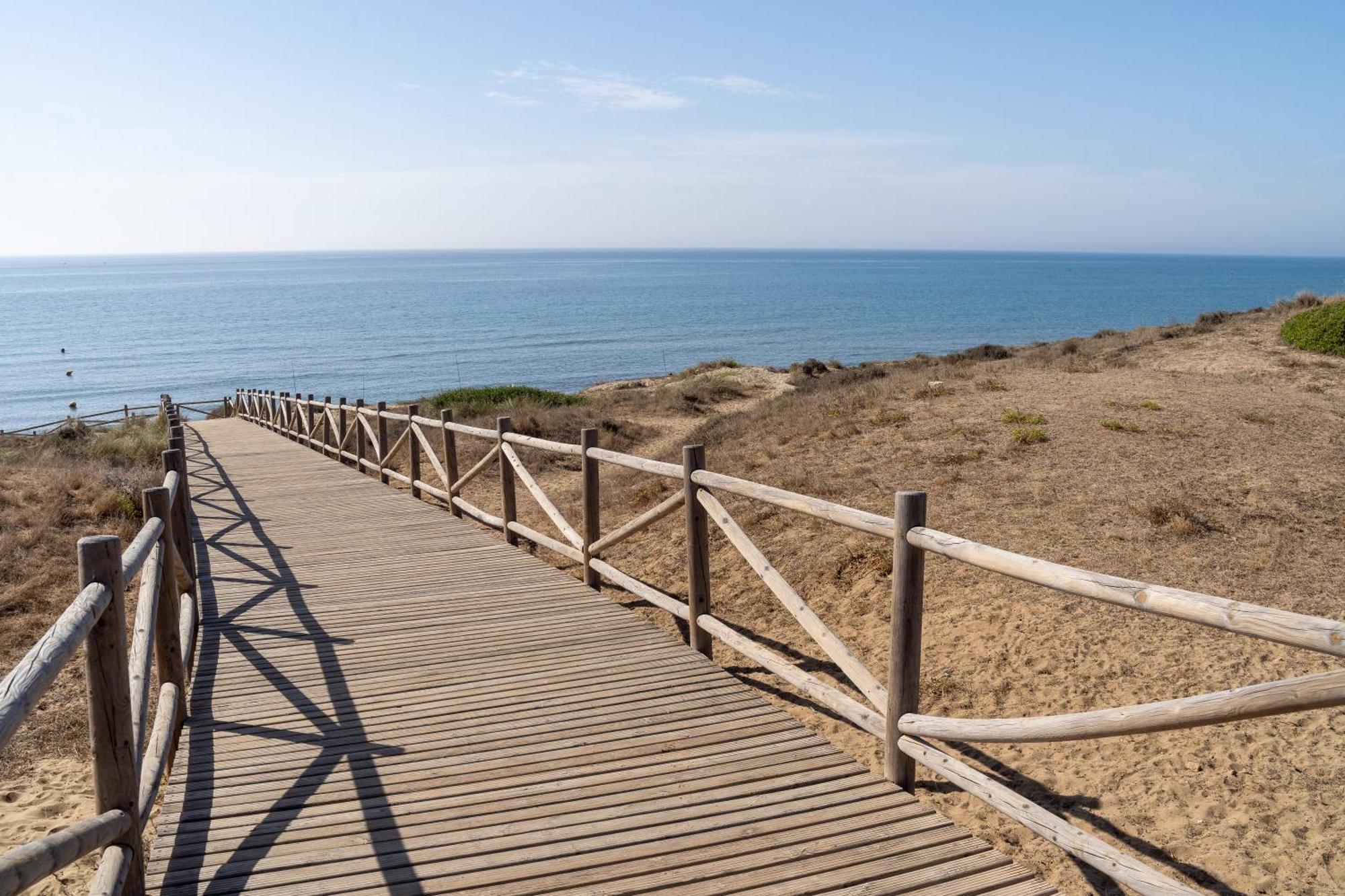 Beachfront Puerto Cabopino Marbella Exterior foto